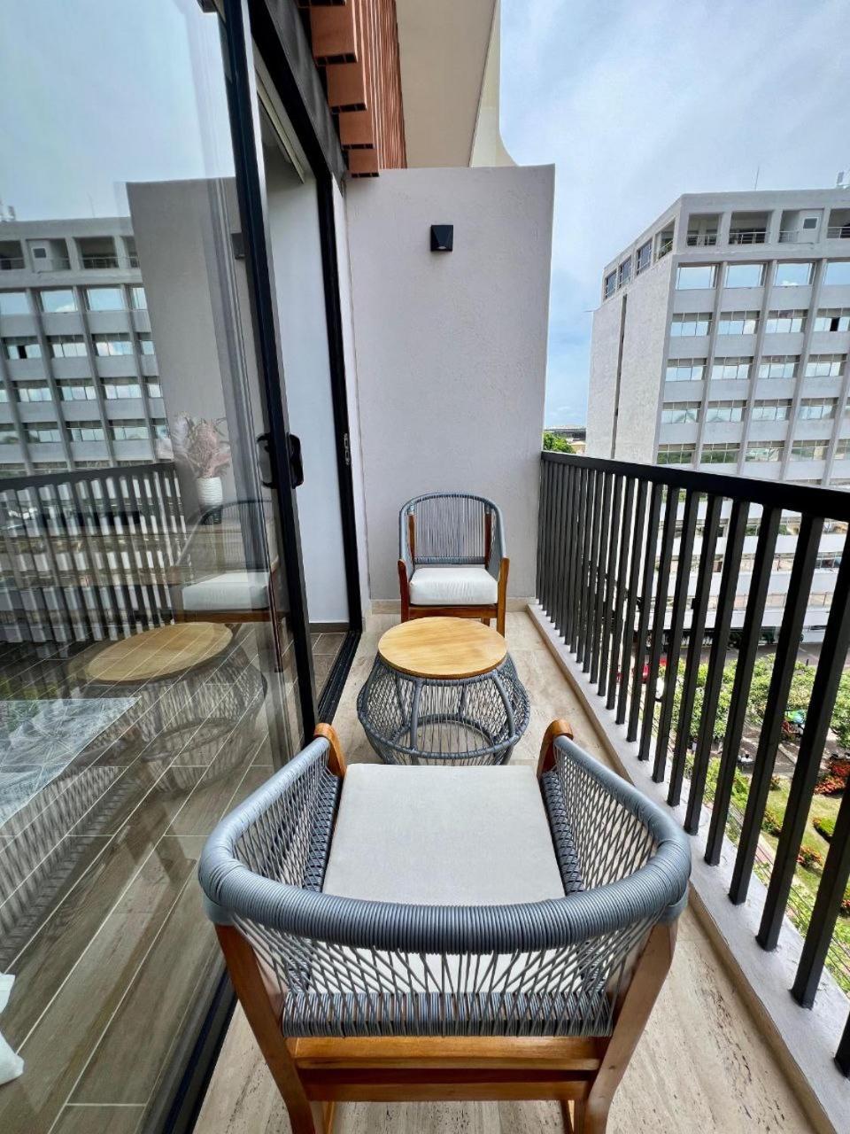 Beautiful! Brand New Old Town Apartamento *