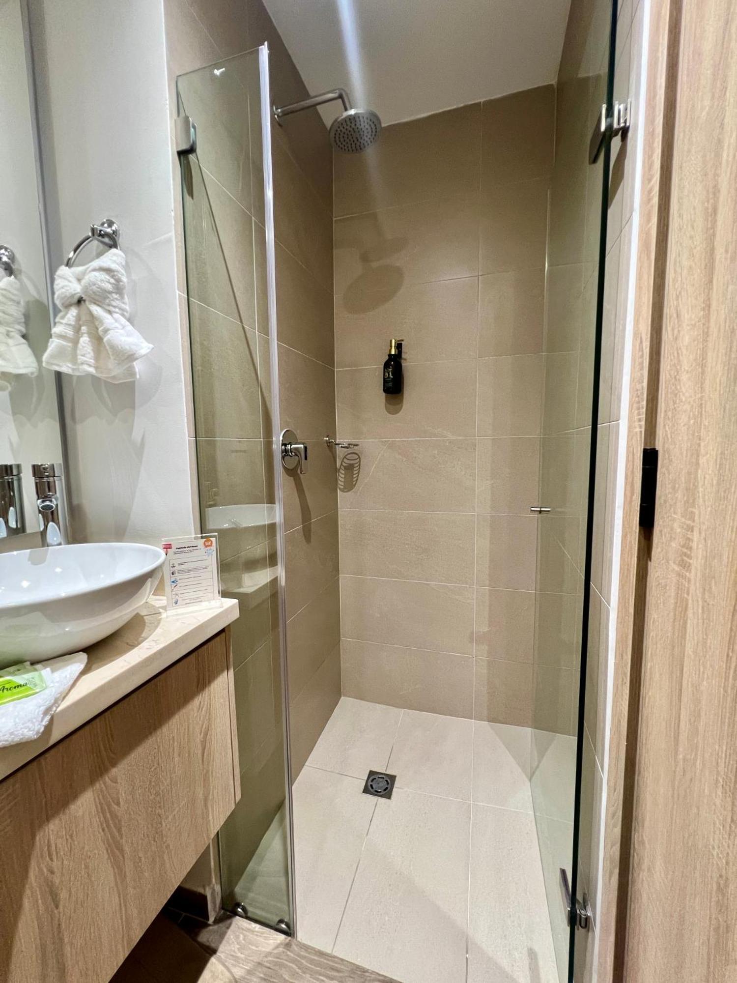 Apartment Beautiful! Brand New Old Town *